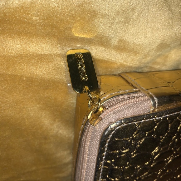 Boxom Bundle - Picture 3 of 3